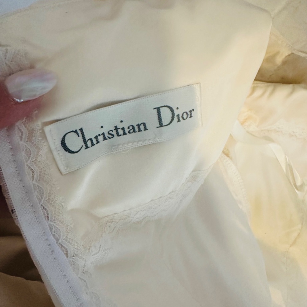 Vintage 1992 Christian Dior Wedding Gown - Picture 10 of 14
